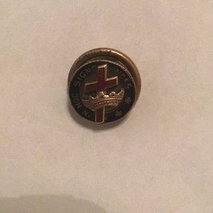 IN HOC SIGNO VINCE Enamel Red Cross Pin Stamped 14 & Back Post Plated 1-40
